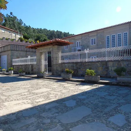 6 Bedrooms With Private Pool Enclosed Garden And Wifi At *